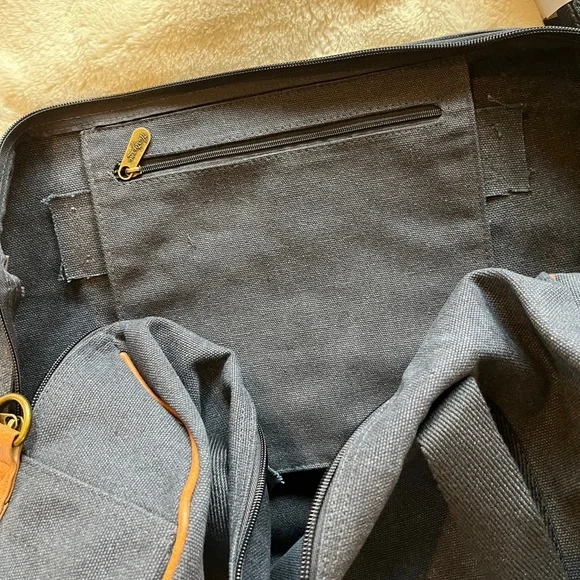 Thirty One Duffle - New with tags! - Picture 4 of 5